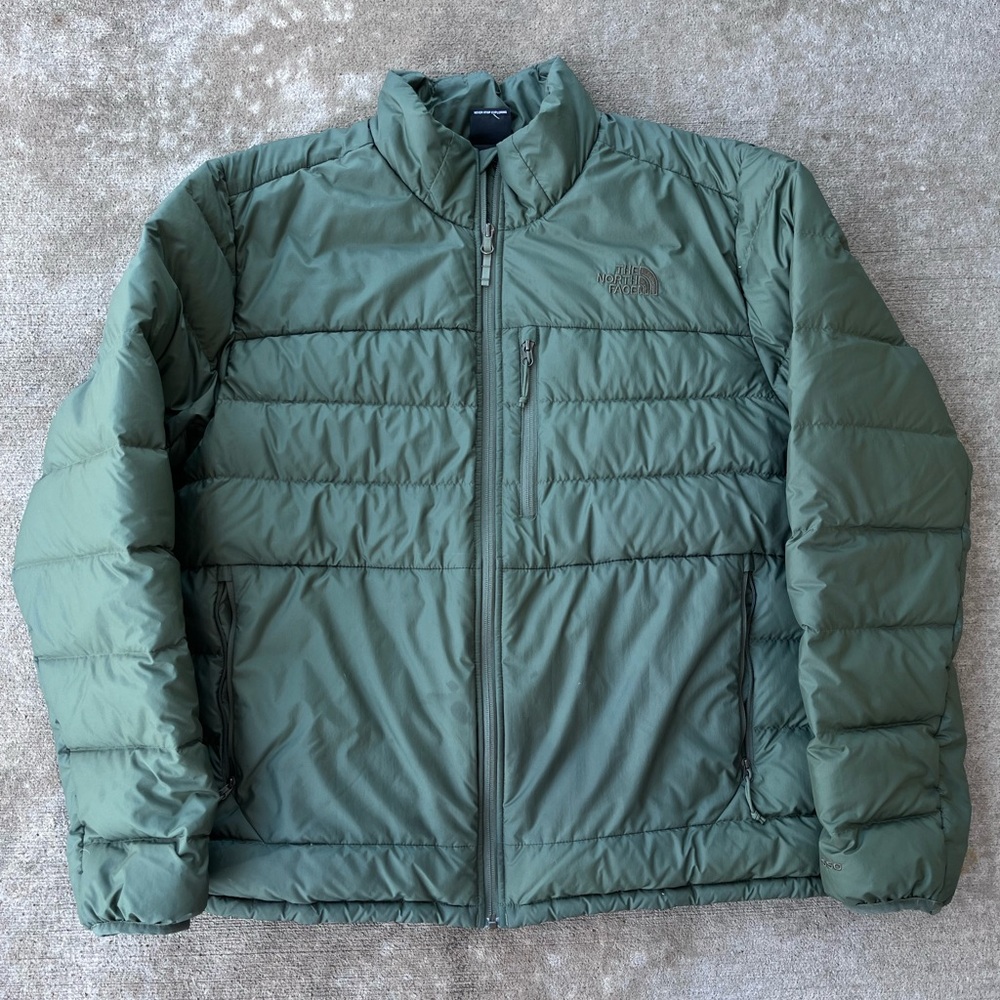 The north face 550 olive green puffer jacket coat